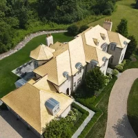 , Cedar Roofing in Chicagoland and beyond