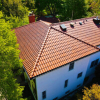 default Roofing safety equipment in use
